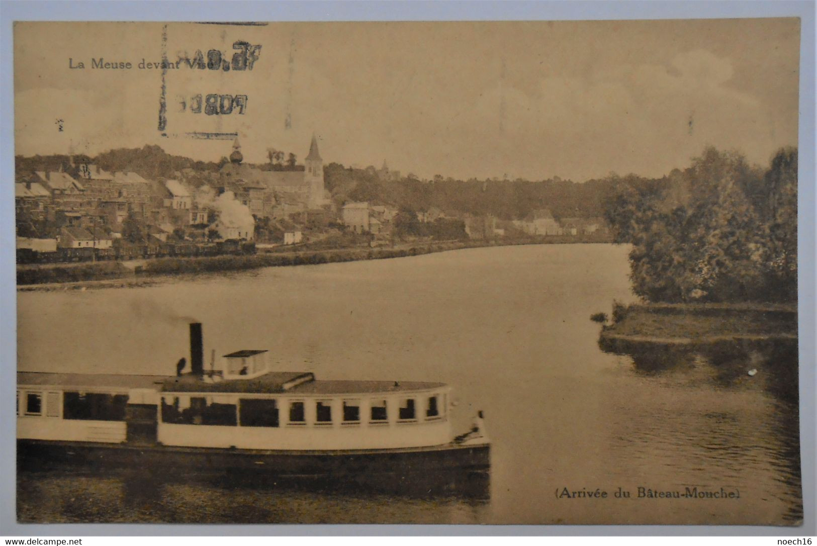 CPA 1934 La Meuse Devant Visé - Arrivée Du Bateau-Mouche - Wezet