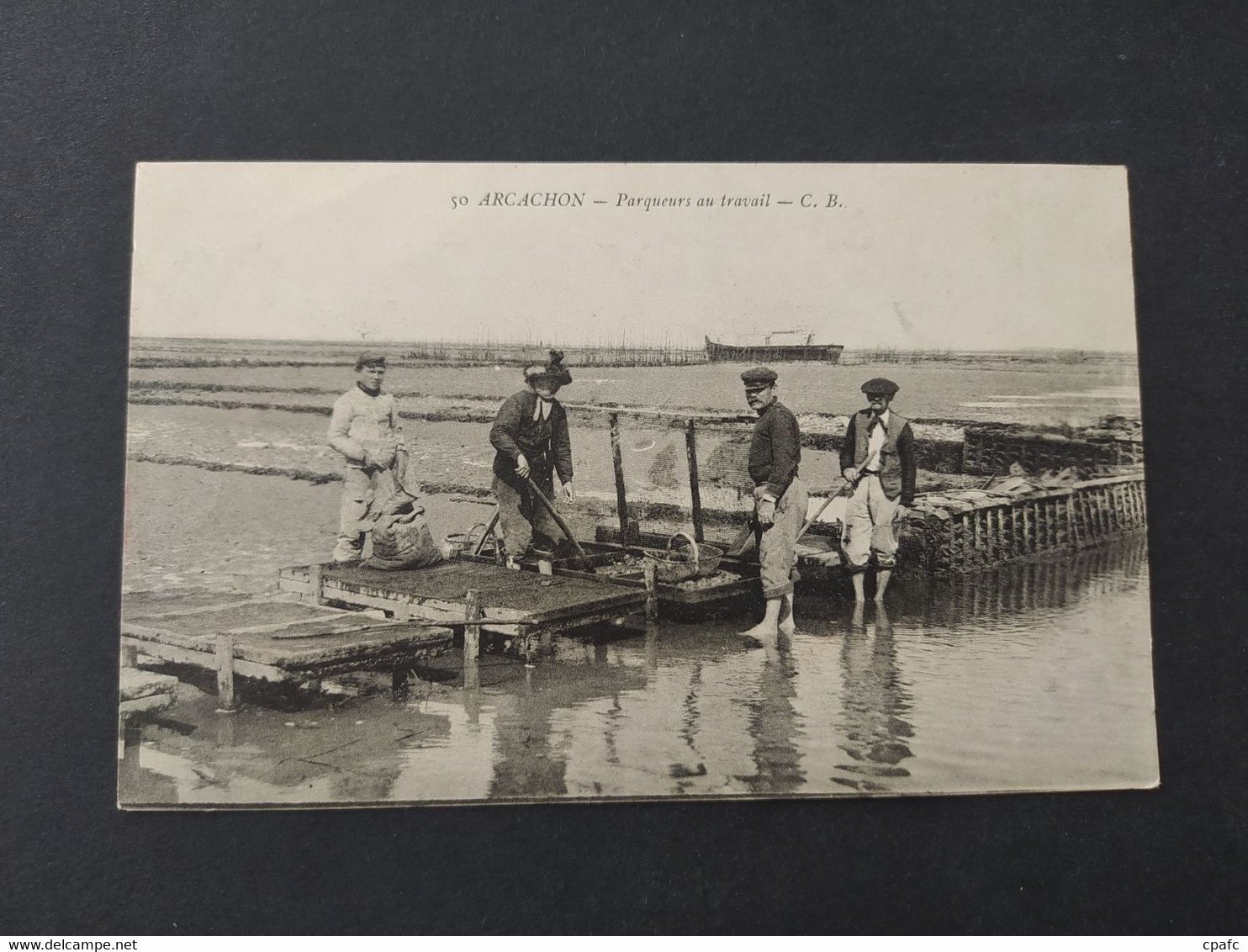 Arcachon - Parqueurs Au Travail (Huître, Ostréiculture) / Editions C.B. - Arcachon