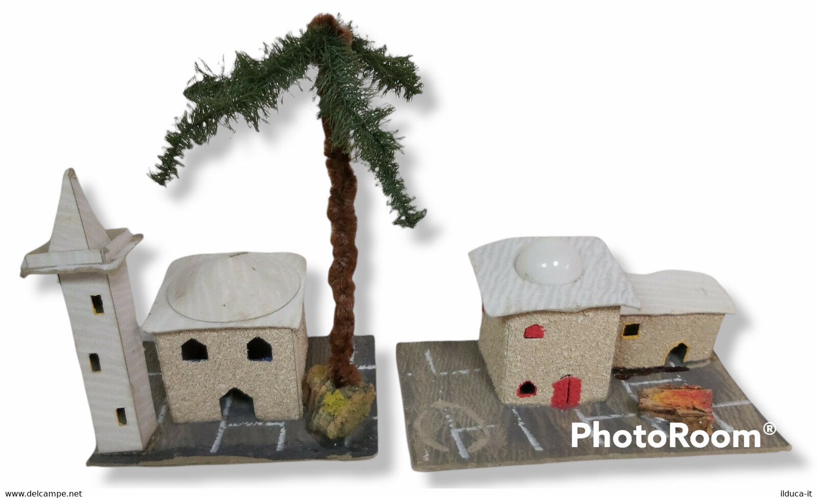 15665 Presepe - 2 Casette In Cartone / Sughero / Plastica - Kerstkribben