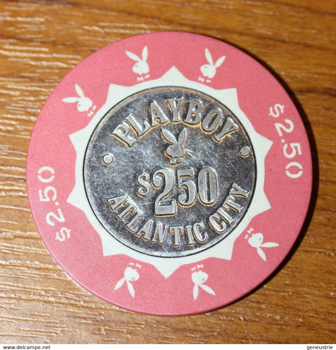 Jeton De Casino "Playboy - 2$50 - Atlantic City" Casino Chip - Casino