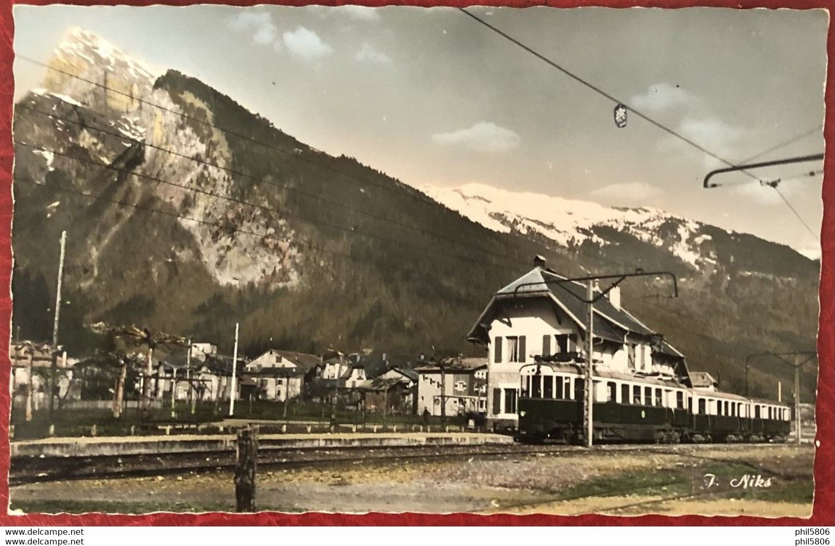 Vue Générale Avec La Gare Et Le Train C.E.N. Le Criou - Samoëns