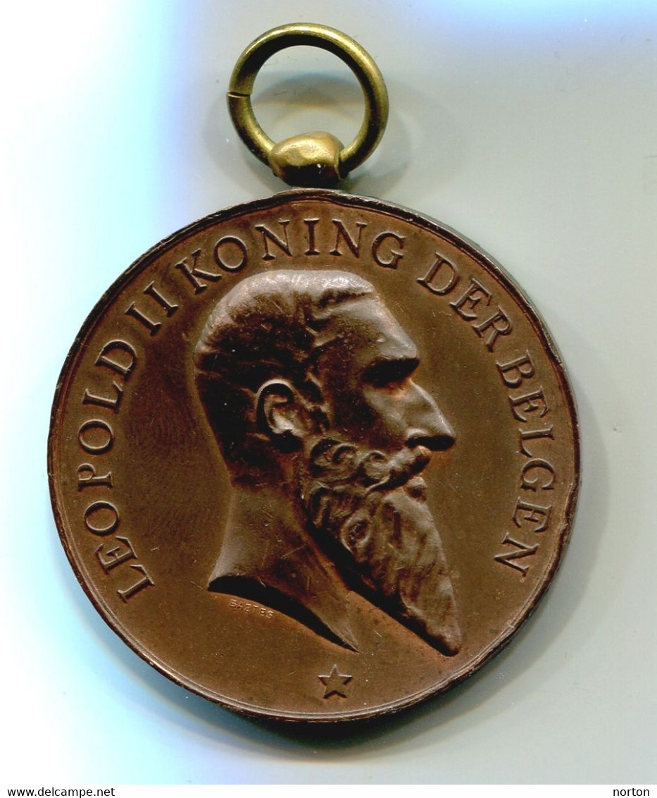 Médaille Léopold II - Commune De Thielrode Marché Annuel 1904 Par Baetes 54 Mm, Bronze - Autres & Non Classés