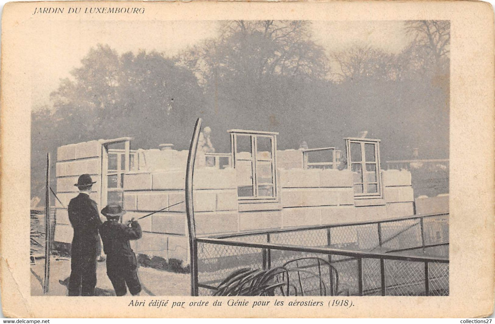 PARIS-75006- JARDIN DU LUXEMBOURG- ABRI ÉDIFIE PAR ORDRE DU GÉNIE POUR LES AÉROSTIERS ( 1918 ) - Arrondissement: 06