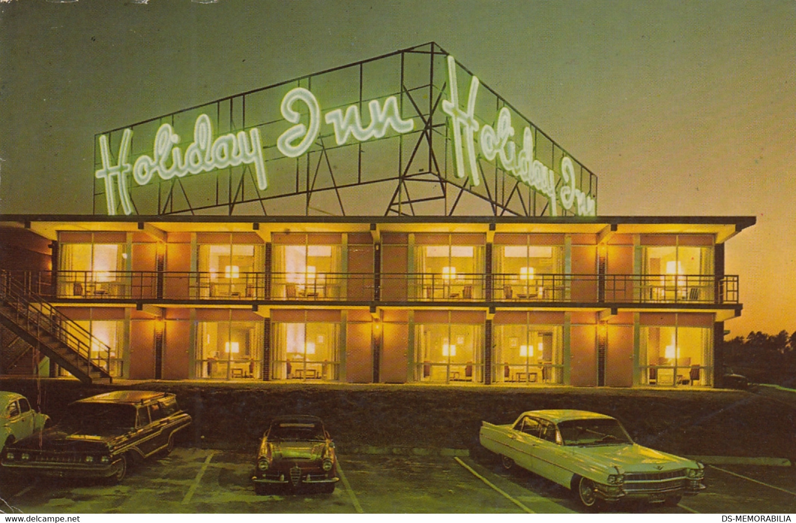 Durham North Carolina Holiday Inn Old Cars 1969 - Durham