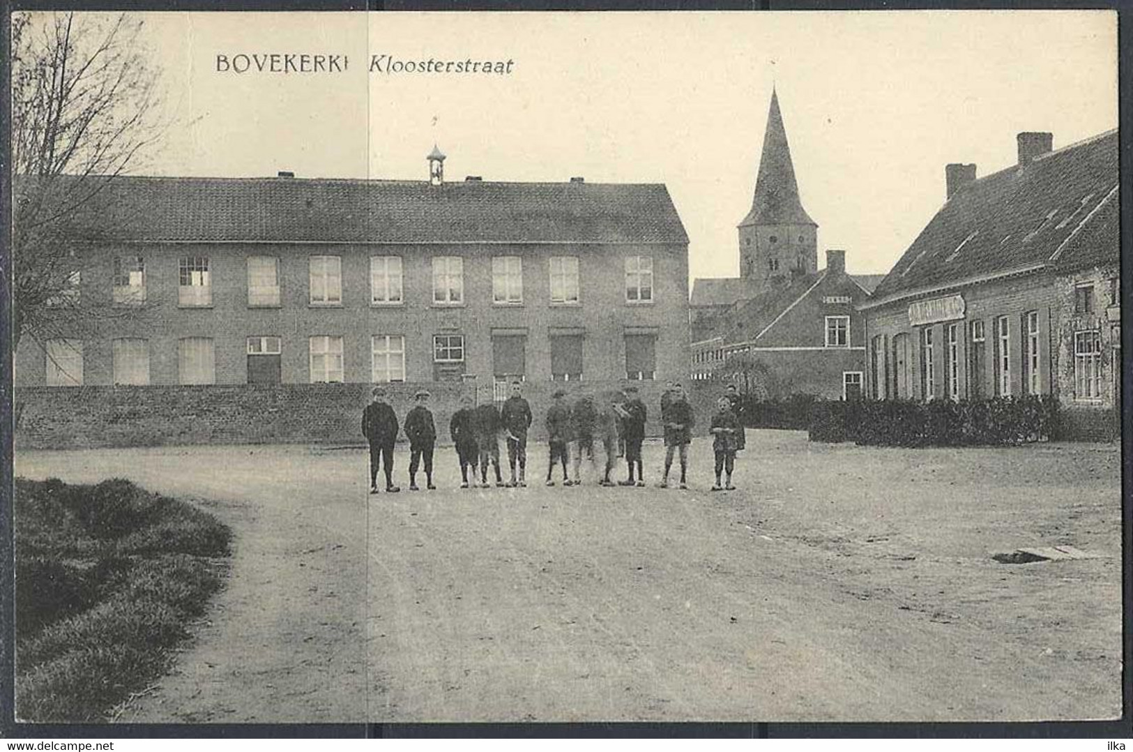 Koekelare - Bovekerke - De Kloosterstraat. - Koekelare