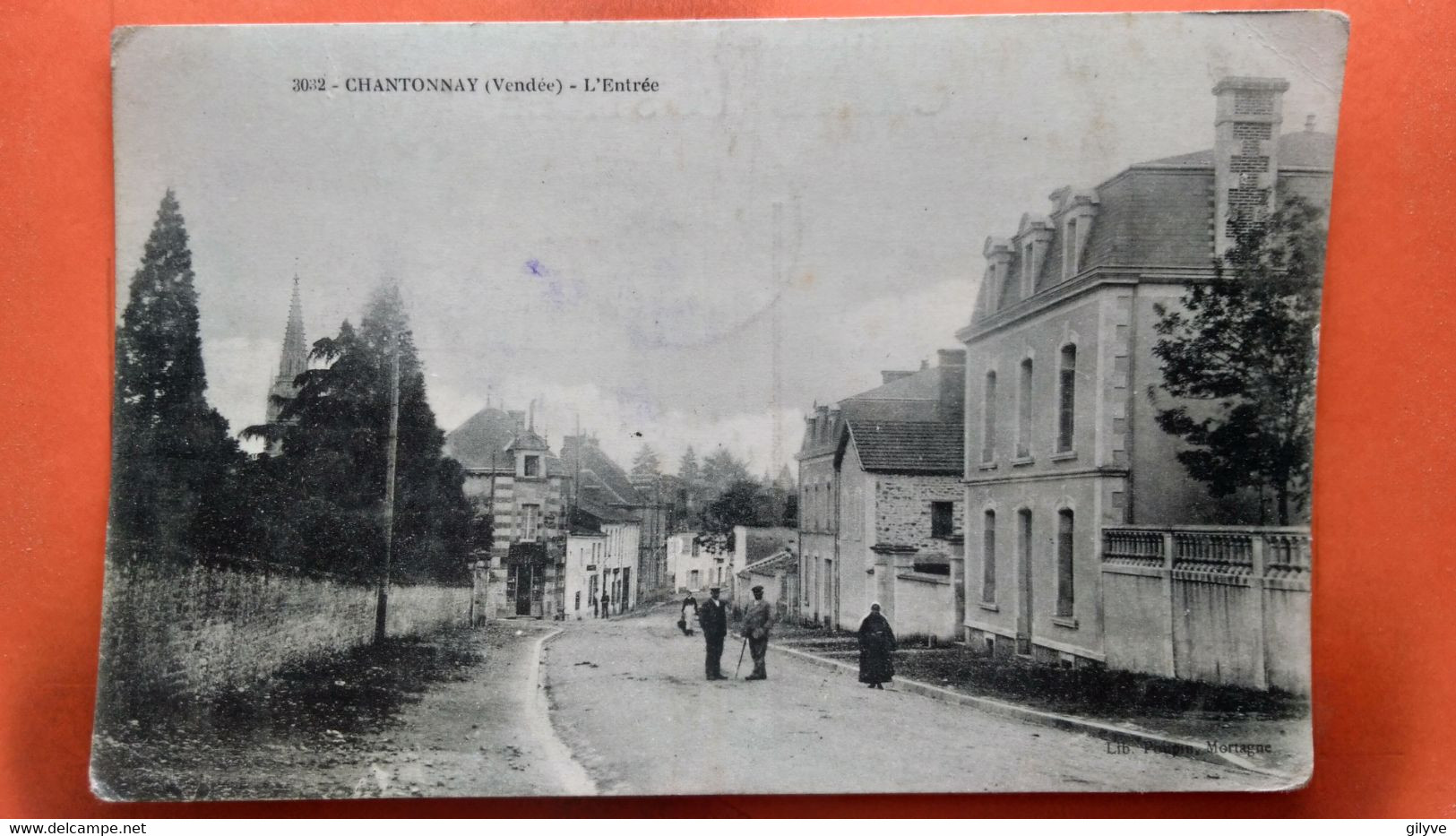 CPA (85) Chantonnay. L'Entrée Du Village.  (AB.579) - Chantonnay
