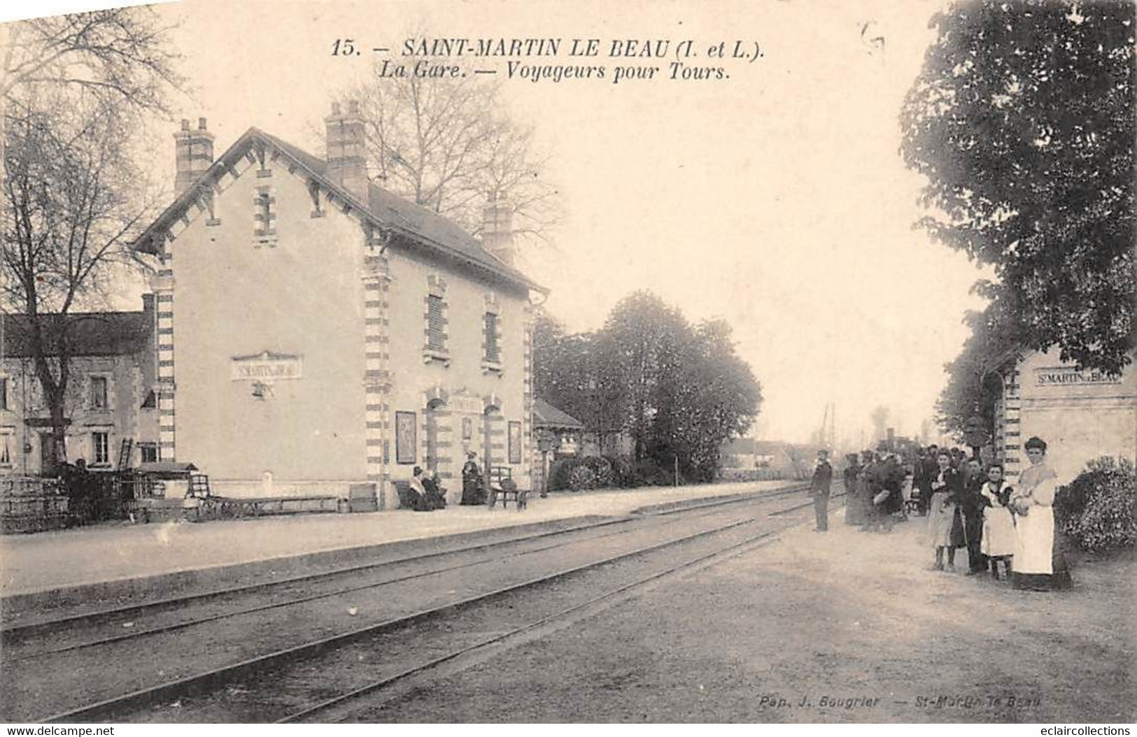 Saint-Martin-le-Beau        37        Intérieur De La Gare. Voyageurs Pour Tours       (voir Scan) - Other & Unclassified