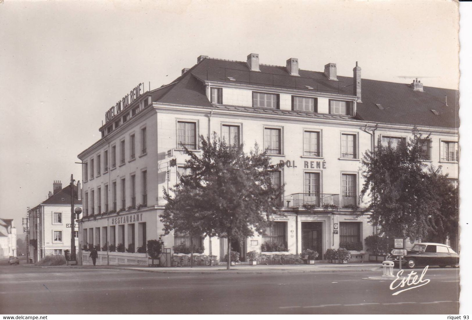 SAUMUR - L'Hôtel Du Roi René - Saumur