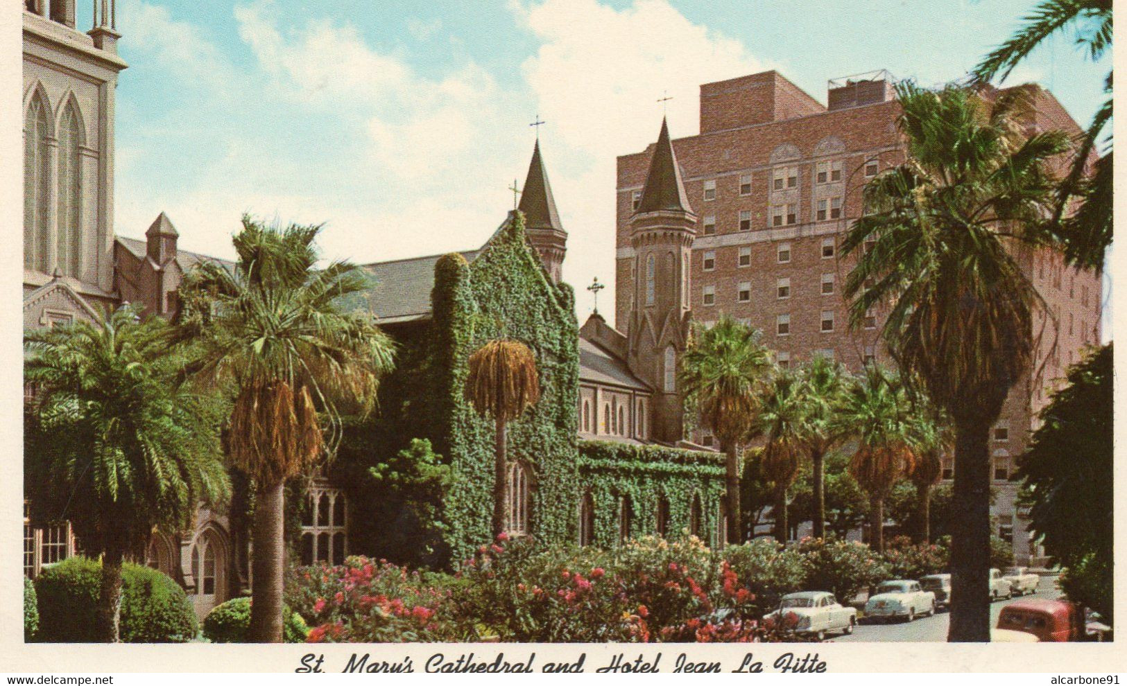 GALVESTON - St Mary's Cathedral And Hotel Jean La Fitte - Galveston