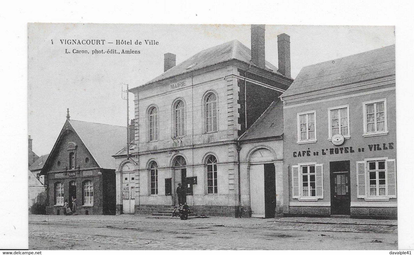 80  VIGNACOURT   HOTEL DE VILLE   TRES BON ETAT      2 SCANS - Vignacourt