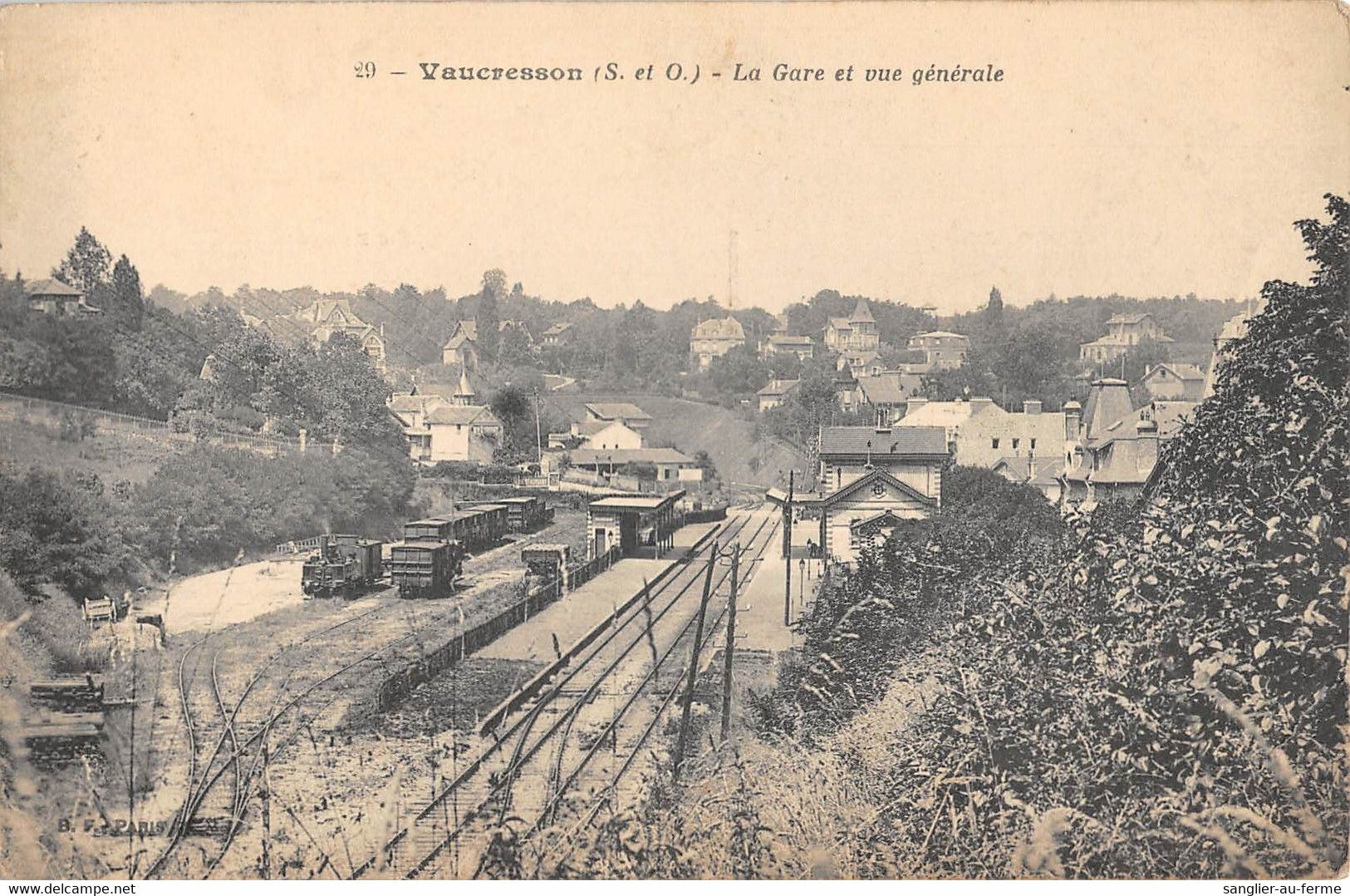 CPA 92 VAUCRESSON LA GARE ET VUE GENERALE - Vaucresson