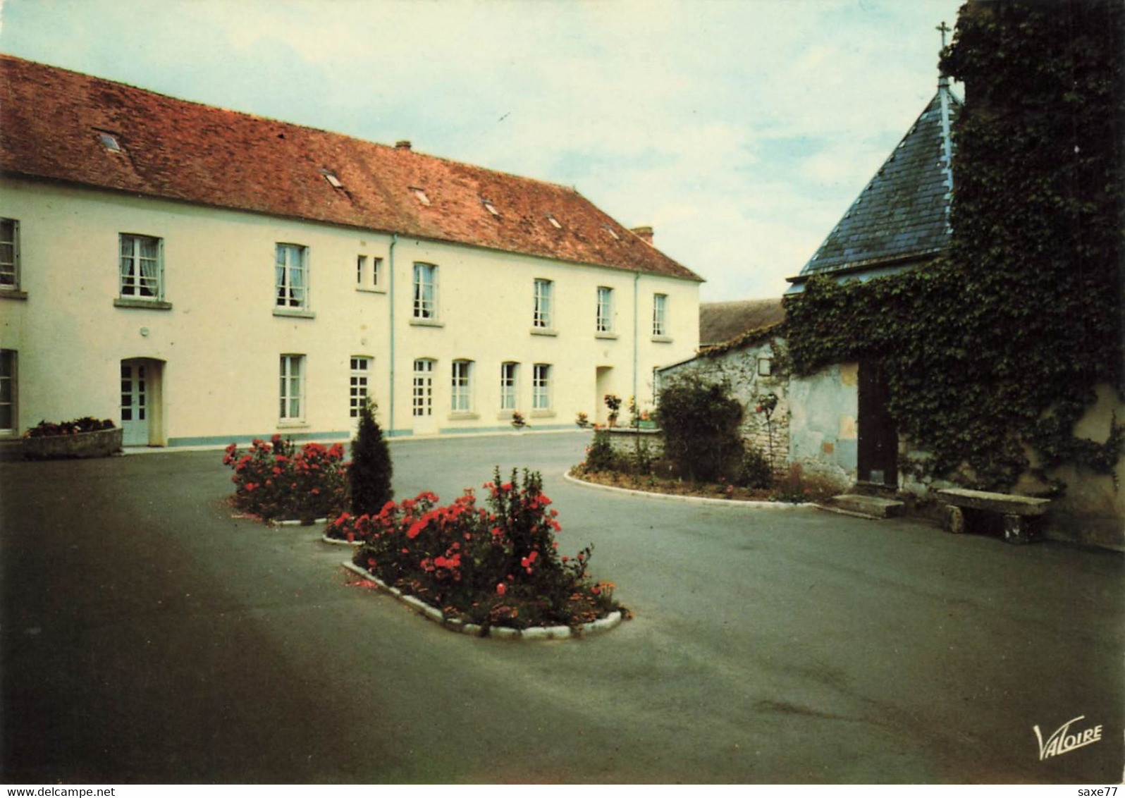 CHAMPFLEUR - SAINT PATERNE -  Maison De Retraite Des Franciscaines - La Cour D'Entrée - Saint Paterne