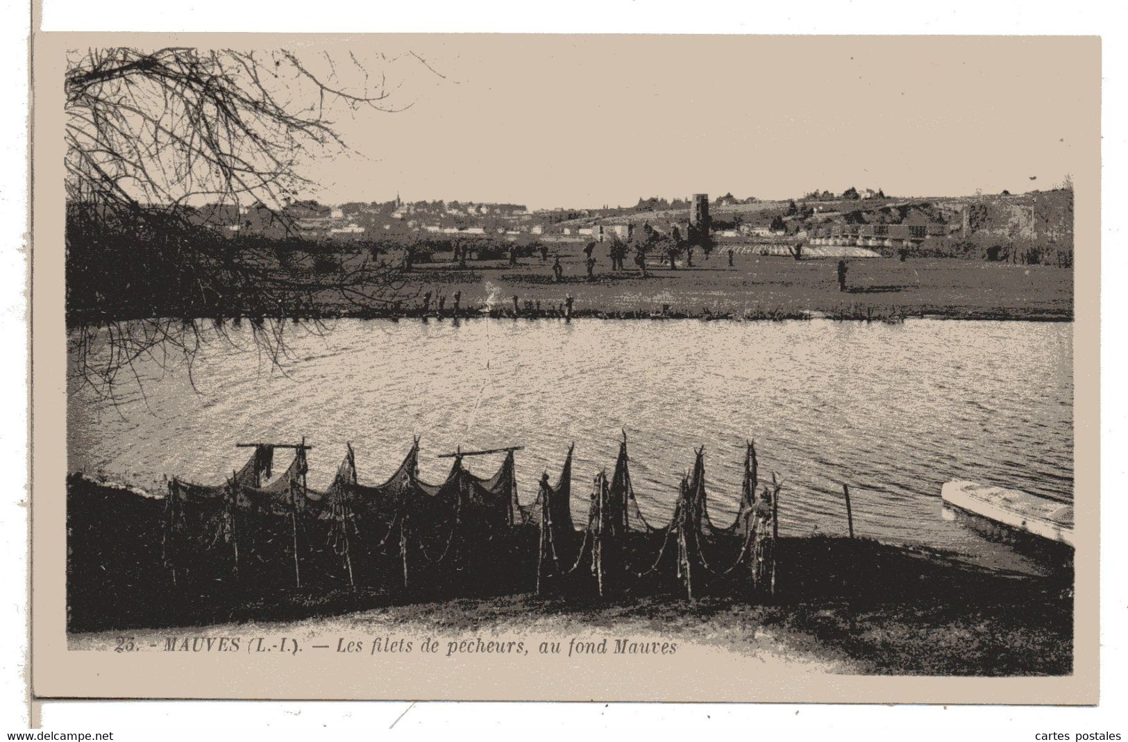 * MAUVES Les Filets De Pêcheurs - Mauves-sur-Loire