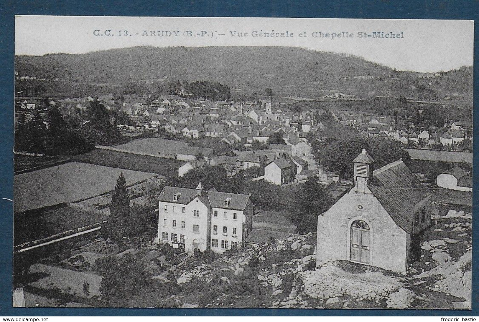 ARUDY - Vue Générale Et Chapelle St Michel - Arudy