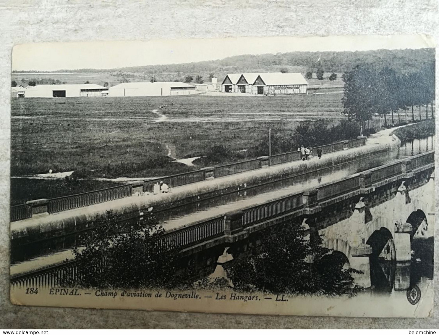 EPINAL                    CHAMP D'AVIATION DE DOGNEVILLE      LES HANGARS - Epinal