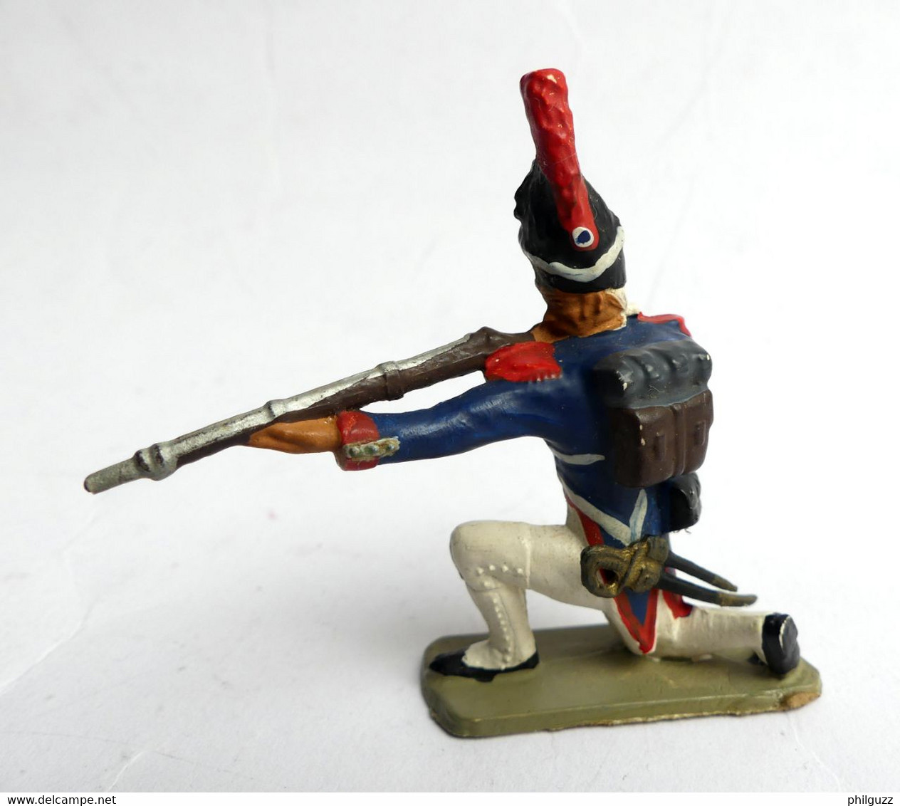 FIGURINE STARLUX EMPIRE GRENADIER TIREUR FUSIL A GENOUX 8007 1964 Plastique 1/32 - Starlux