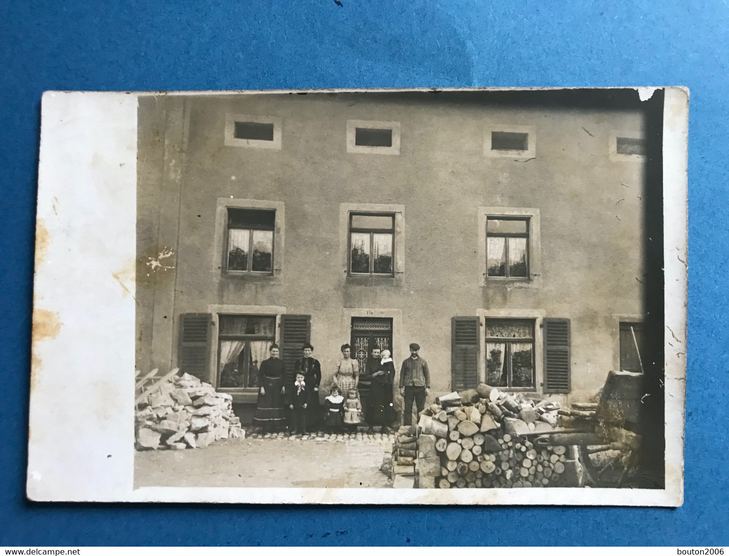 Guessling 190x Près De Faulquemont Carte Photo Famille Vue Devant Maison - Faulquemont