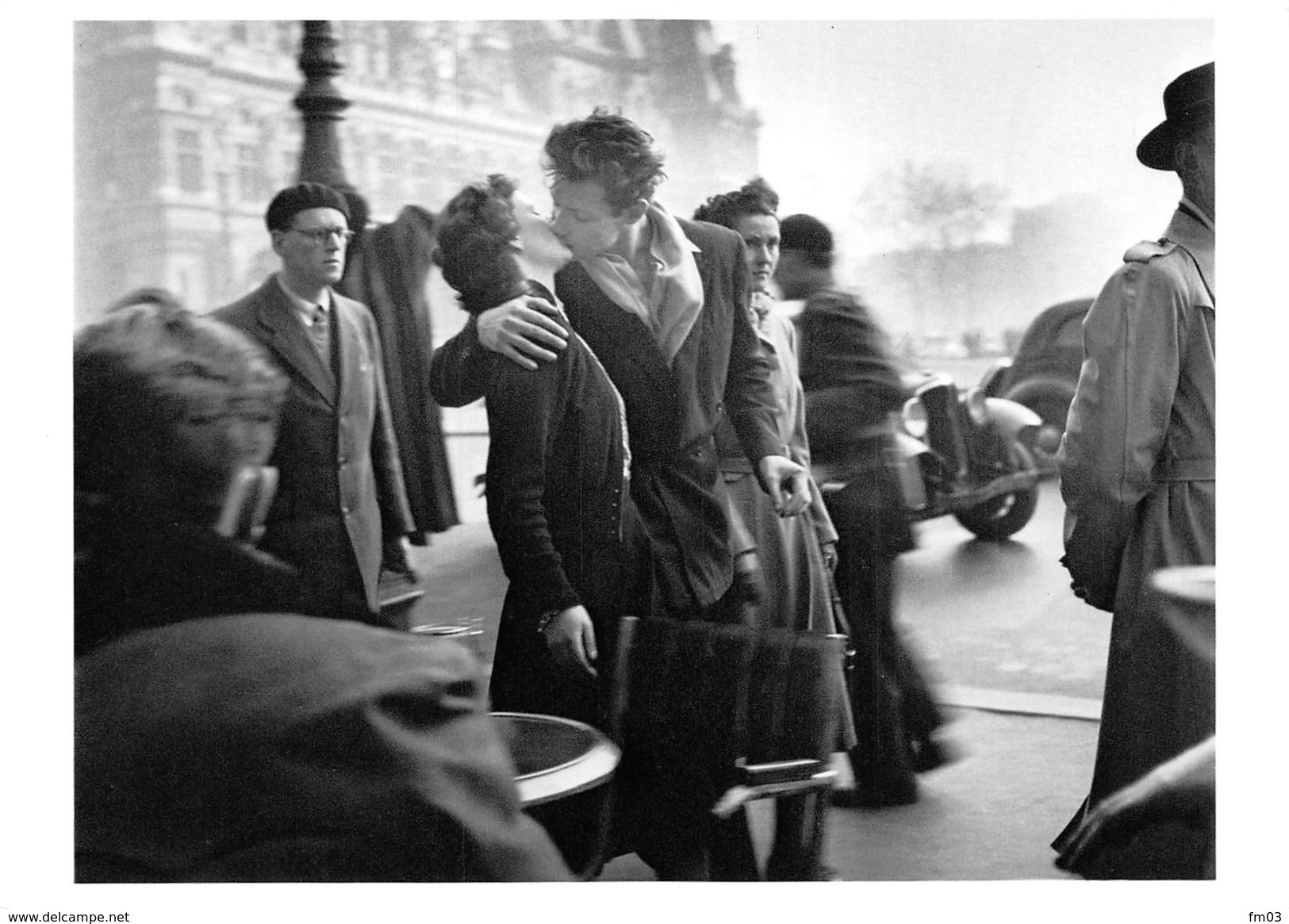 Doisneau Paris Baiser Hôtel De Ville - Doisneau