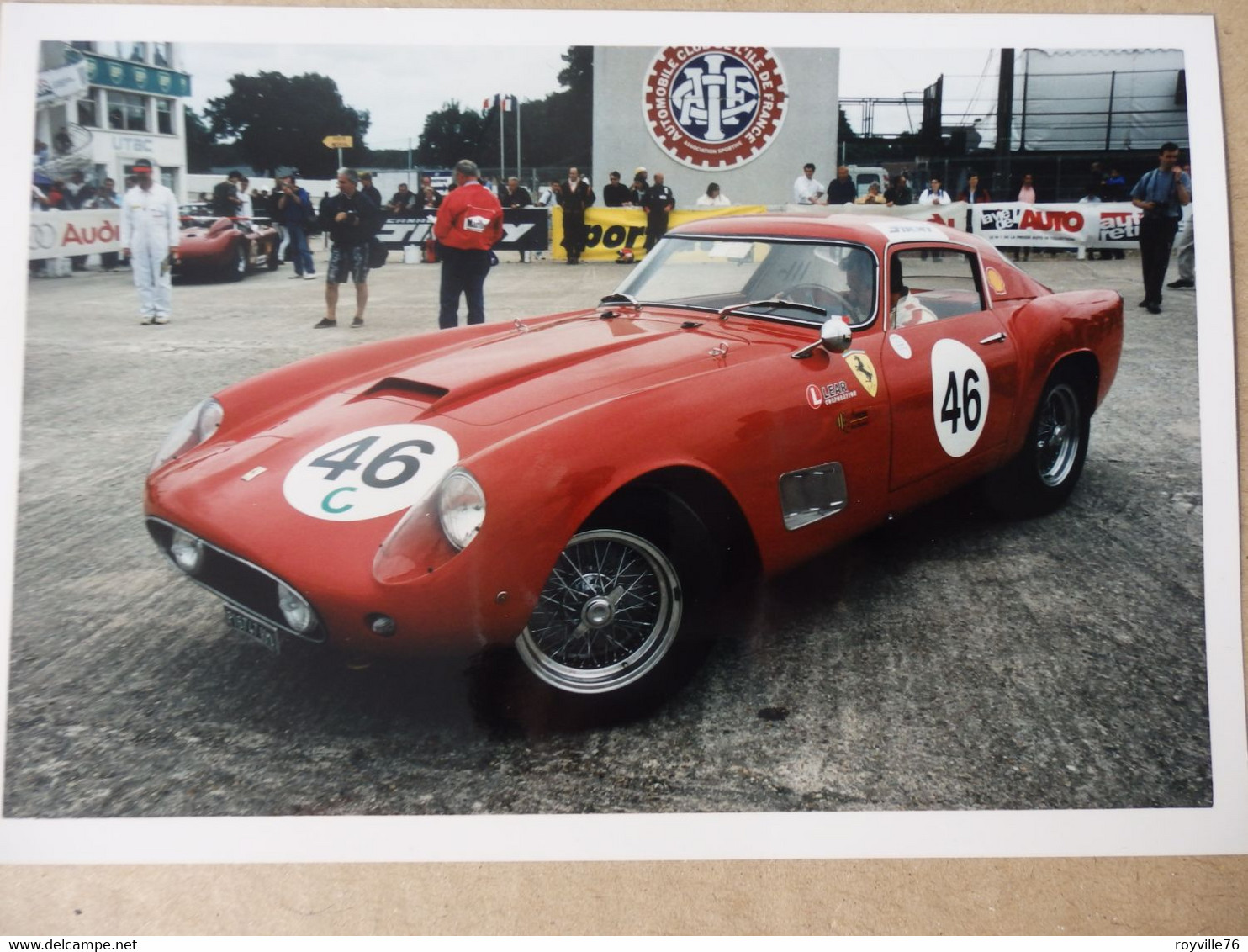 Photo Originale D'une Ferrari à Automobile Club De L'île De France 15/10cm. - Auto's