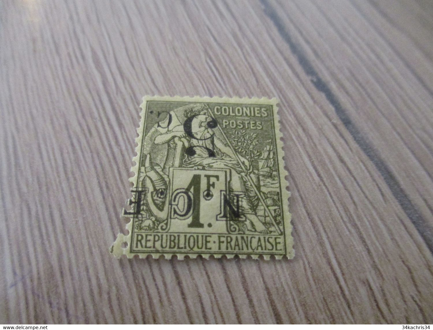 TP Colonies Françaises Nouvelle Calédonie   Charnière TP N° 10 Surcharge Renversée - Unused Stamps