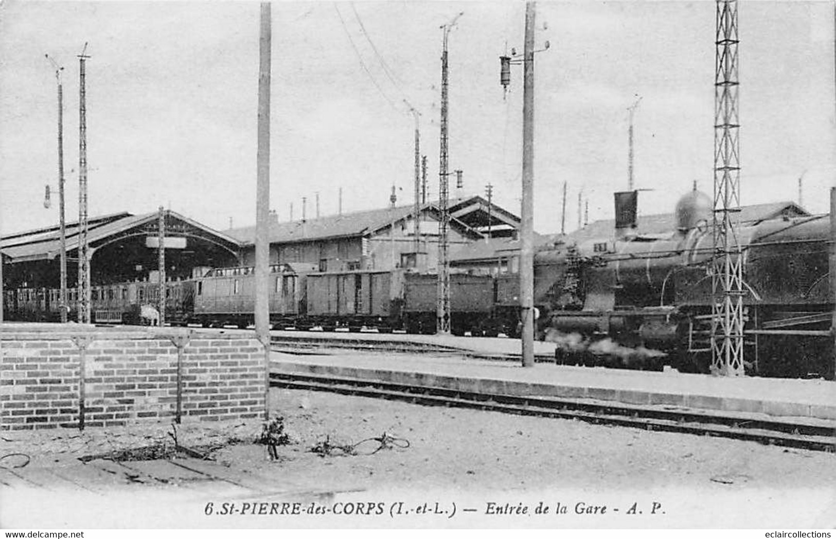 Saint-Pierre-des-Corps     37       Entrée Et  Intérieur De La Gare    A P 6    (voir Scan) - Otros & Sin Clasificación