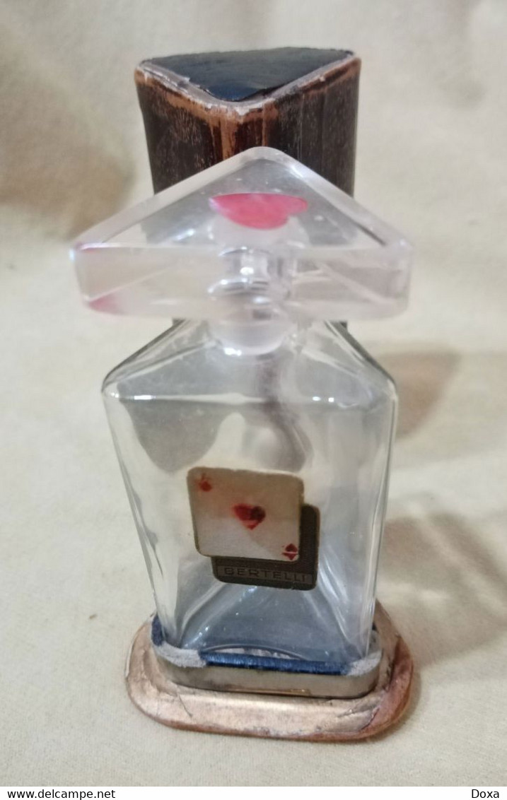 Antique Perfume Bottle Bertelli "Ace In The Heart" - Miniaturas (en Caja)