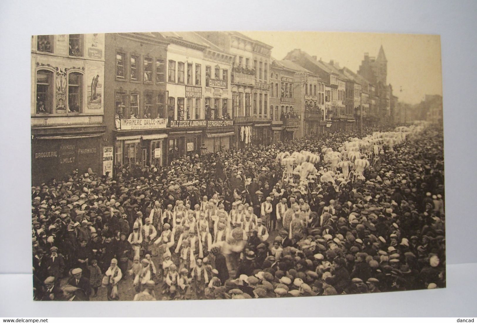 CARNAVAL De BINCHE  - Le Cortège - Binche