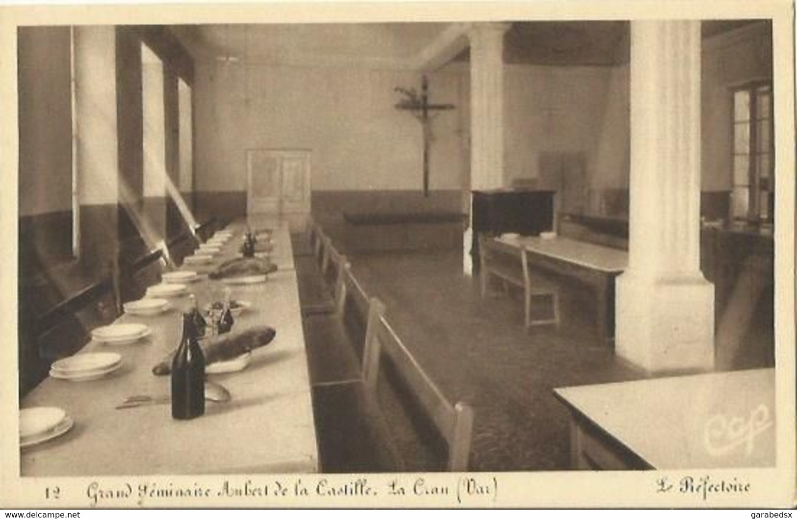 CPA De LA CRAU - Grand Séminaire Aubert De La Castille - Le Réfectoire (n°12). - La Crau
