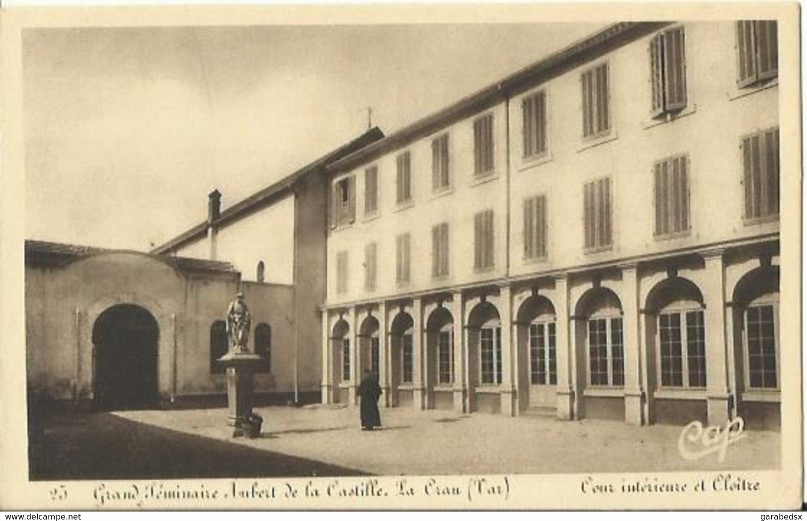 CPA De LA CRAU - Grand Séminaire Aubert De La Castille - Cour Intérieure Et Cloître (n°25). - La Crau