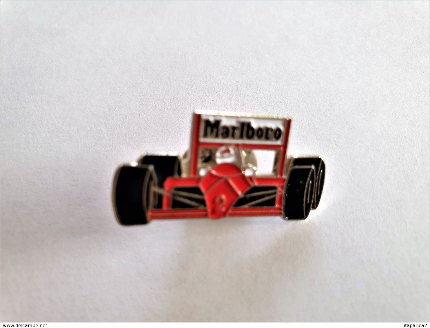 PINS AUTOMOBILE F1 MARLBORO ROUGE N° 2   / 33NAT - F1