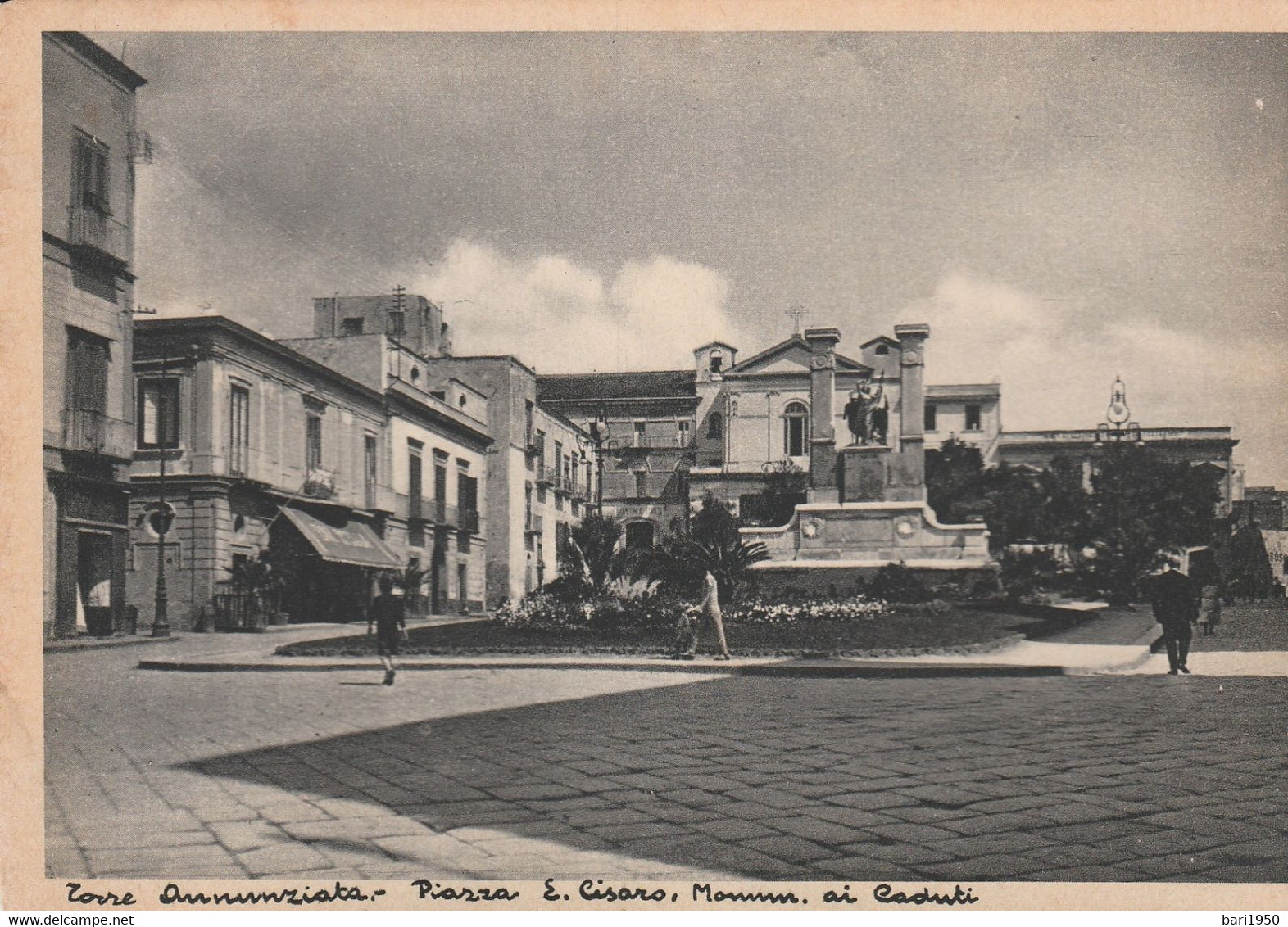 Torre Annunziata - Piazza E.Cisaro, Monum. Ai Caduti - Torre Annunziata