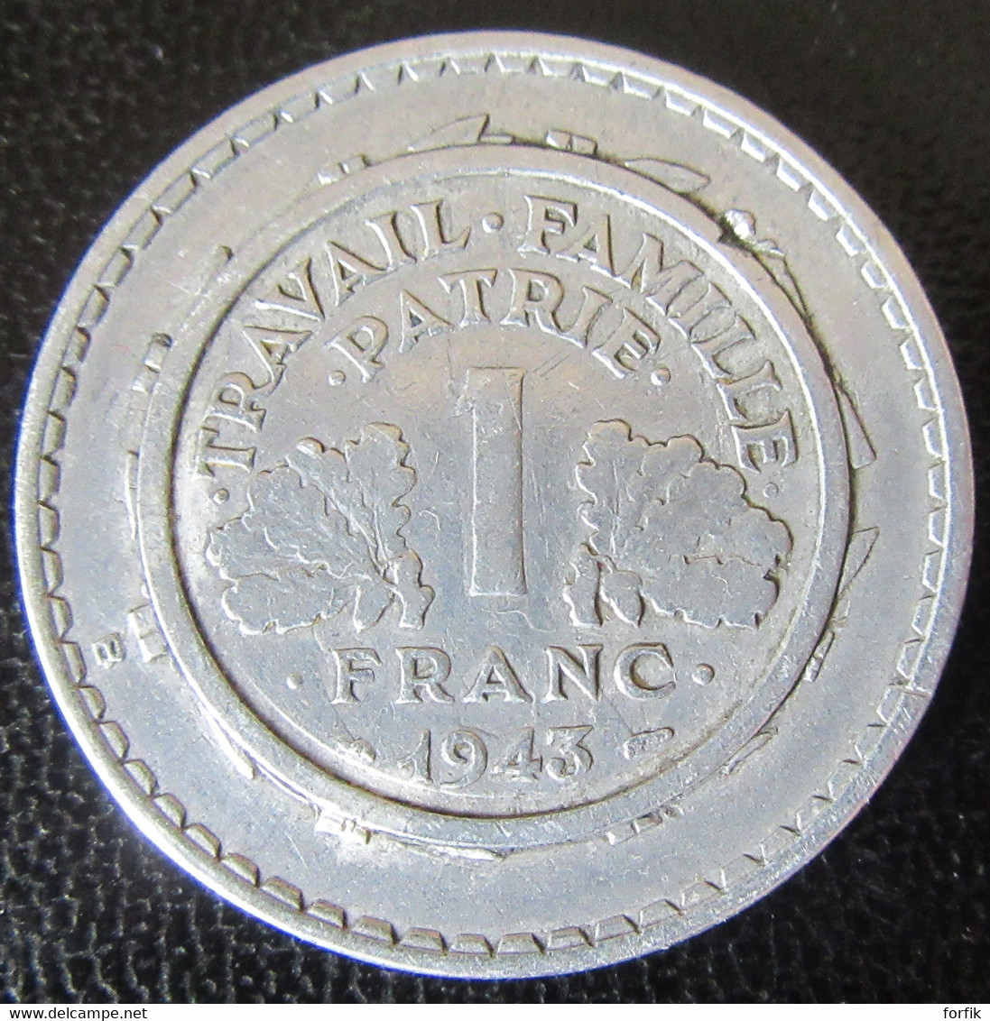 France - Curiosité - Monnaie 1 Franc Bazor 1943 Insérée Dans Une 5 Francs Lavrillier - Varianten En Curiosa