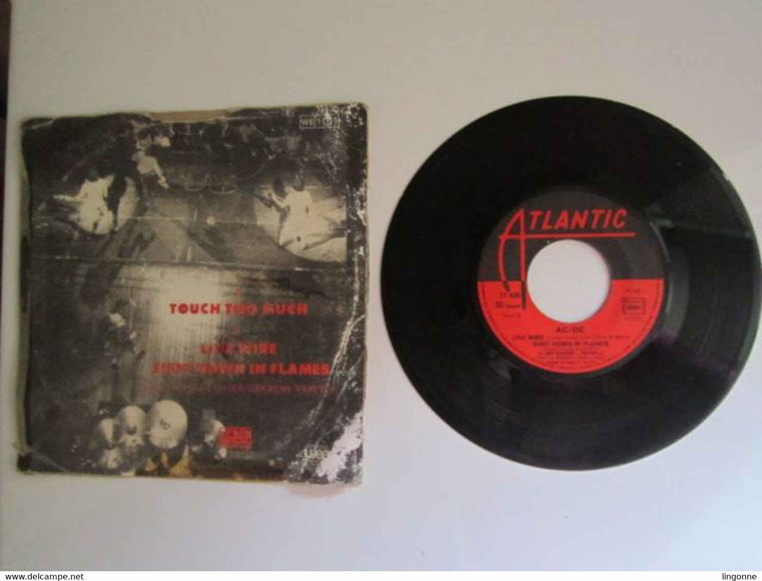 1980 Vinyle 45 Tours AC/DC – Touch Too Much - Live Wire - Shot Down In Flames - Hard Rock En Metal