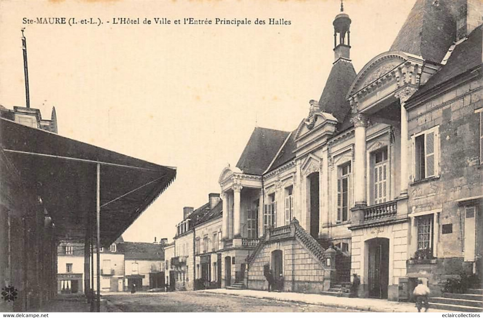 Sainte-Maure-de-Touraine        37      Hôtel De Ville Et Entrée Des Halles       (voir Scan) - Other & Unclassified