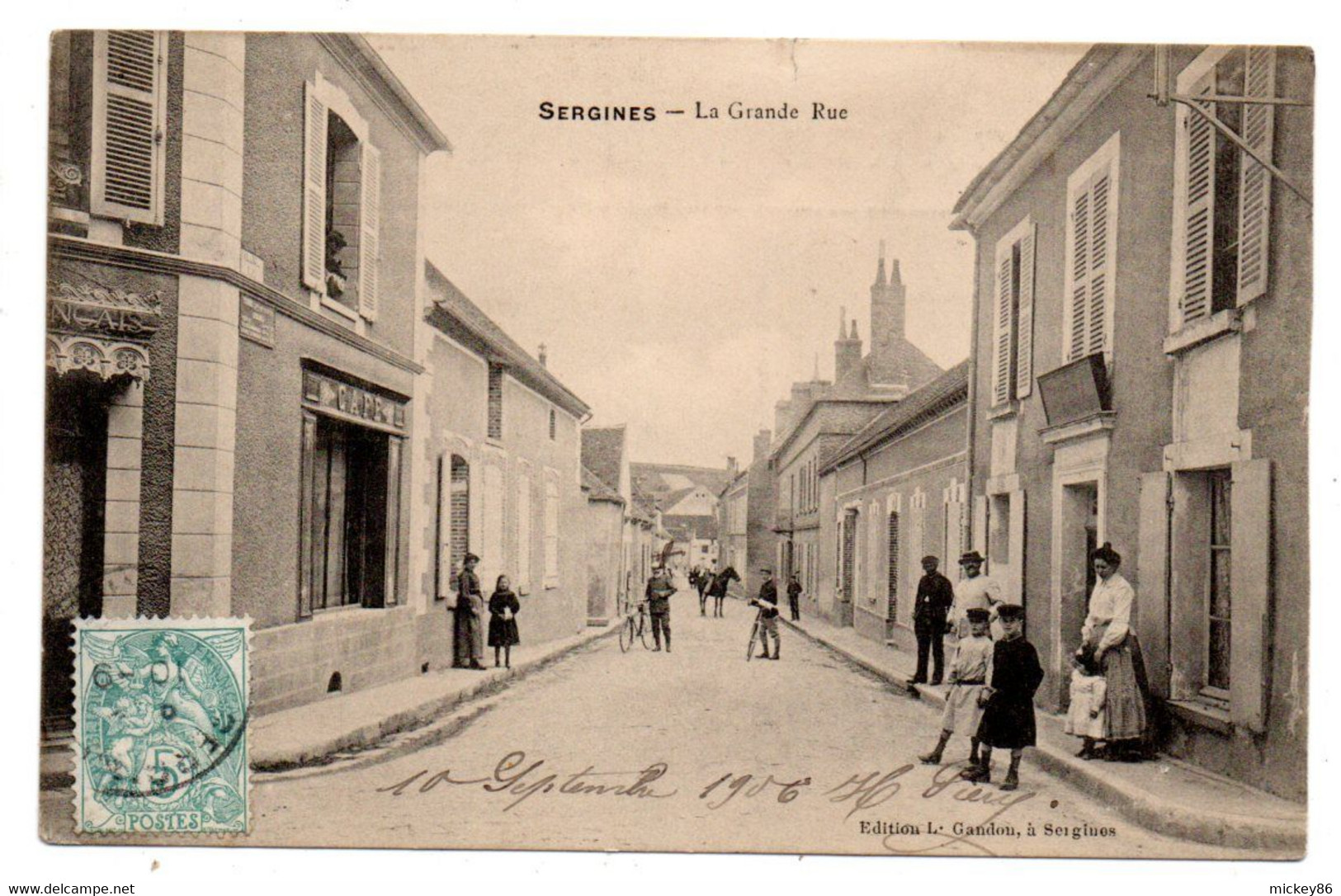 SERGINES -- La Grande Rue  (très Animée ,commerces Dont Café ,vélo )..... .....à Saisir - Sergines