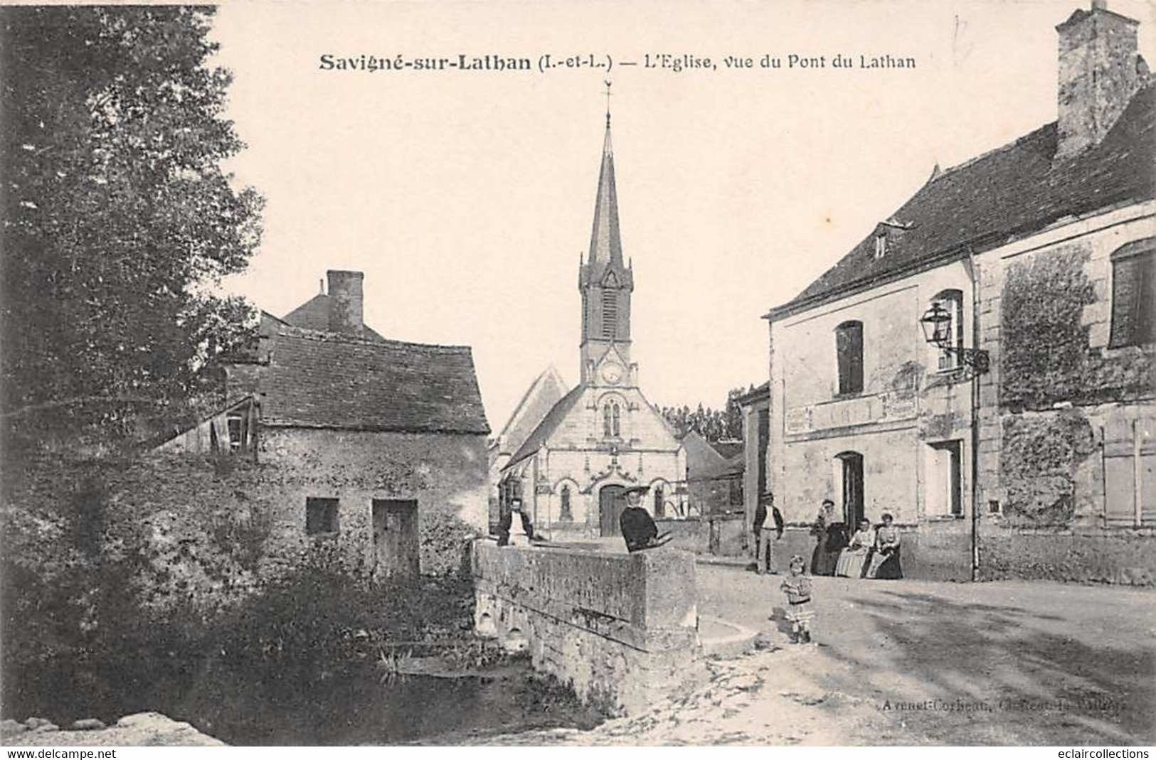 Savigné-sur-Lathan        37          Place Et église  Vue Du Pont Du Lathan      (voir Scan) - Otros & Sin Clasificación