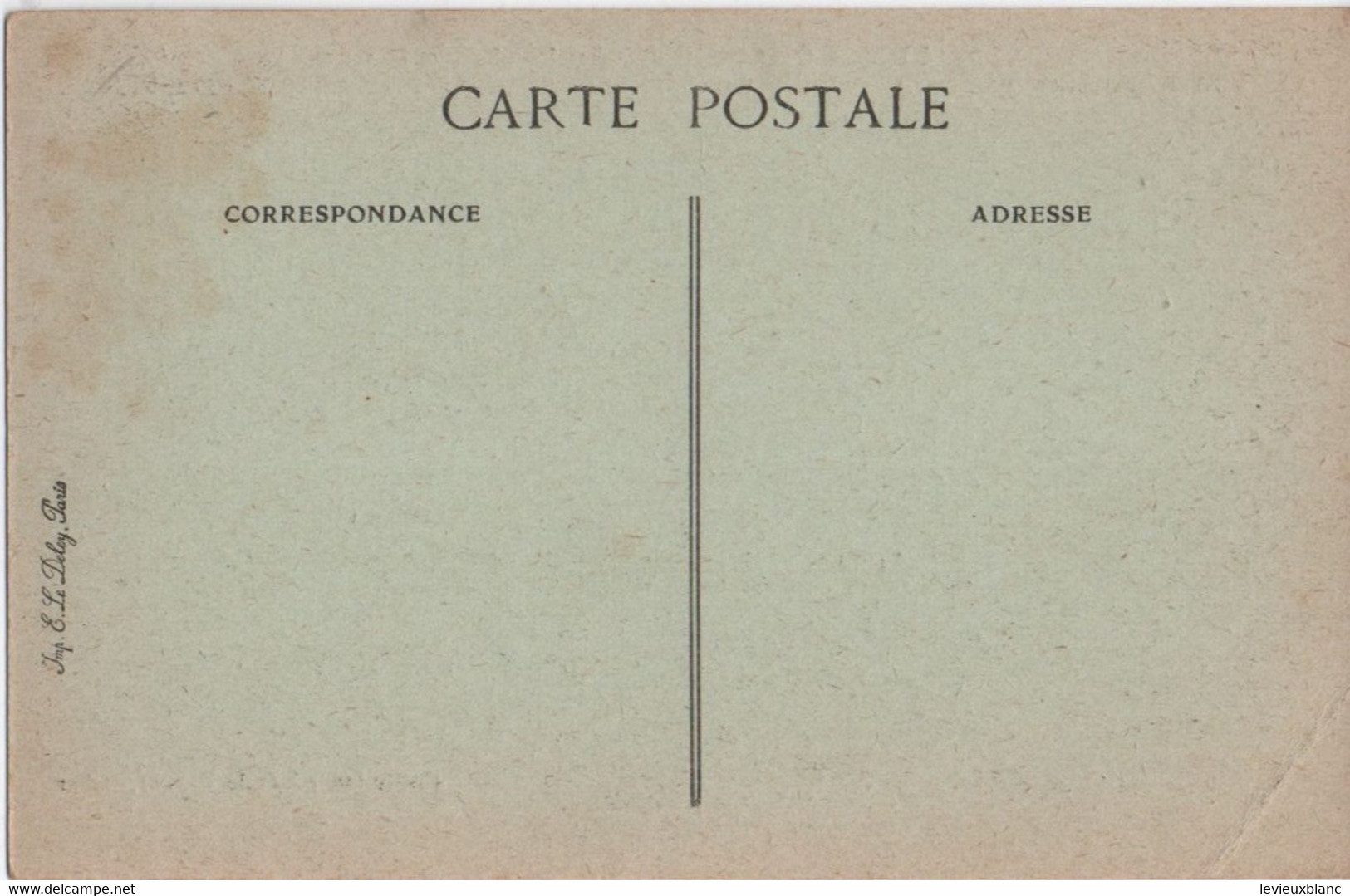 Carte Postale Ancienne/Afrique Occidentale/Au Bord D'un Fleuve/Pêcheurs Confectionnant Leurs Filets/Vers 1920  CPDIV334 - Non Classificati