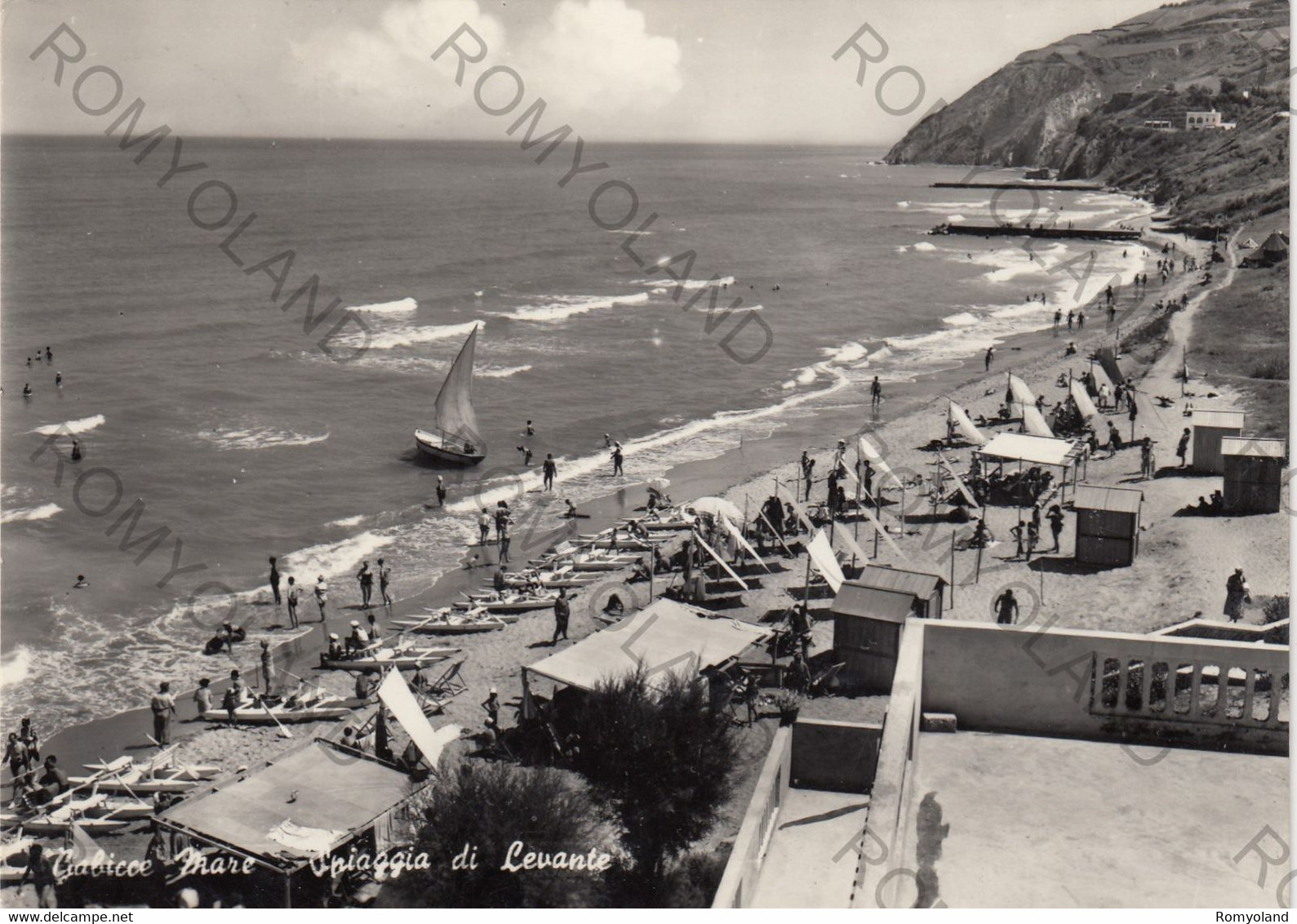 CARTOLINA  GABICCE MARE,PESARO,MARCHE,SPIAGGIA DI LEVANTE,MARE,SOLE,ESTATE,VACANZA,BELLA ITALIA,VIAGGIATA 1956 - Pesaro