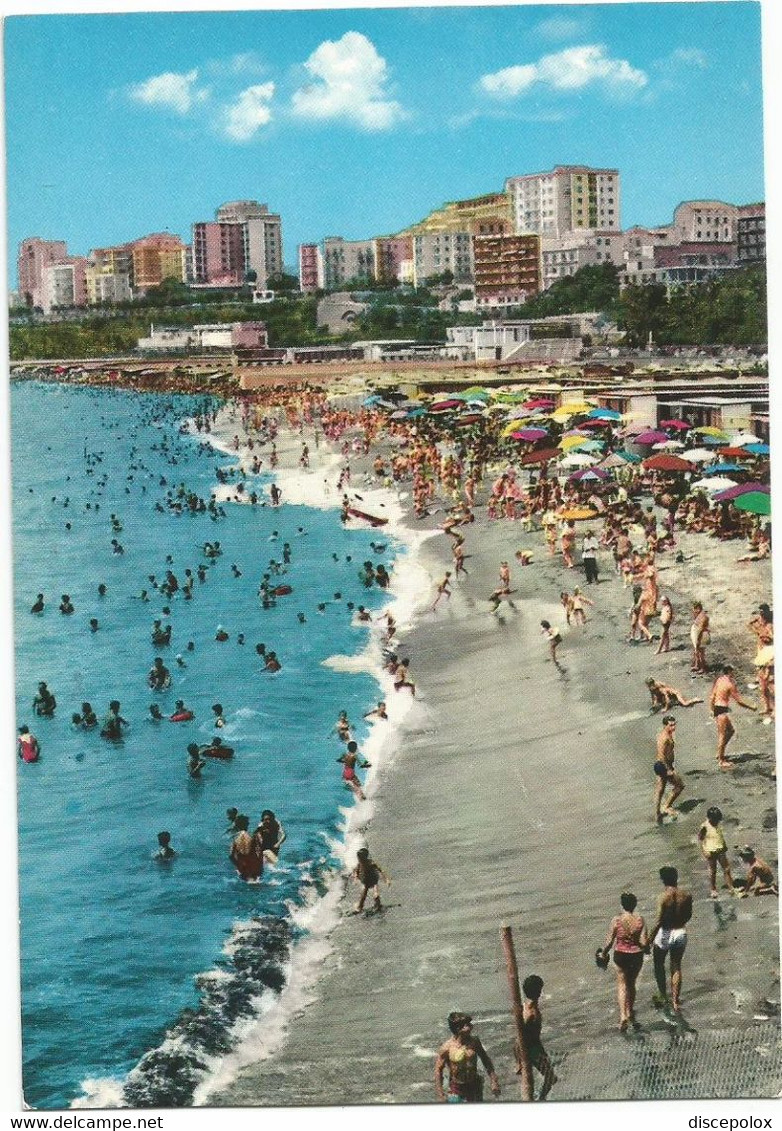 AA2178 Torre Annunziata (Napoli) - Panorama Della Spiaggia - Animata / Non Viaggiata - Torre Annunziata