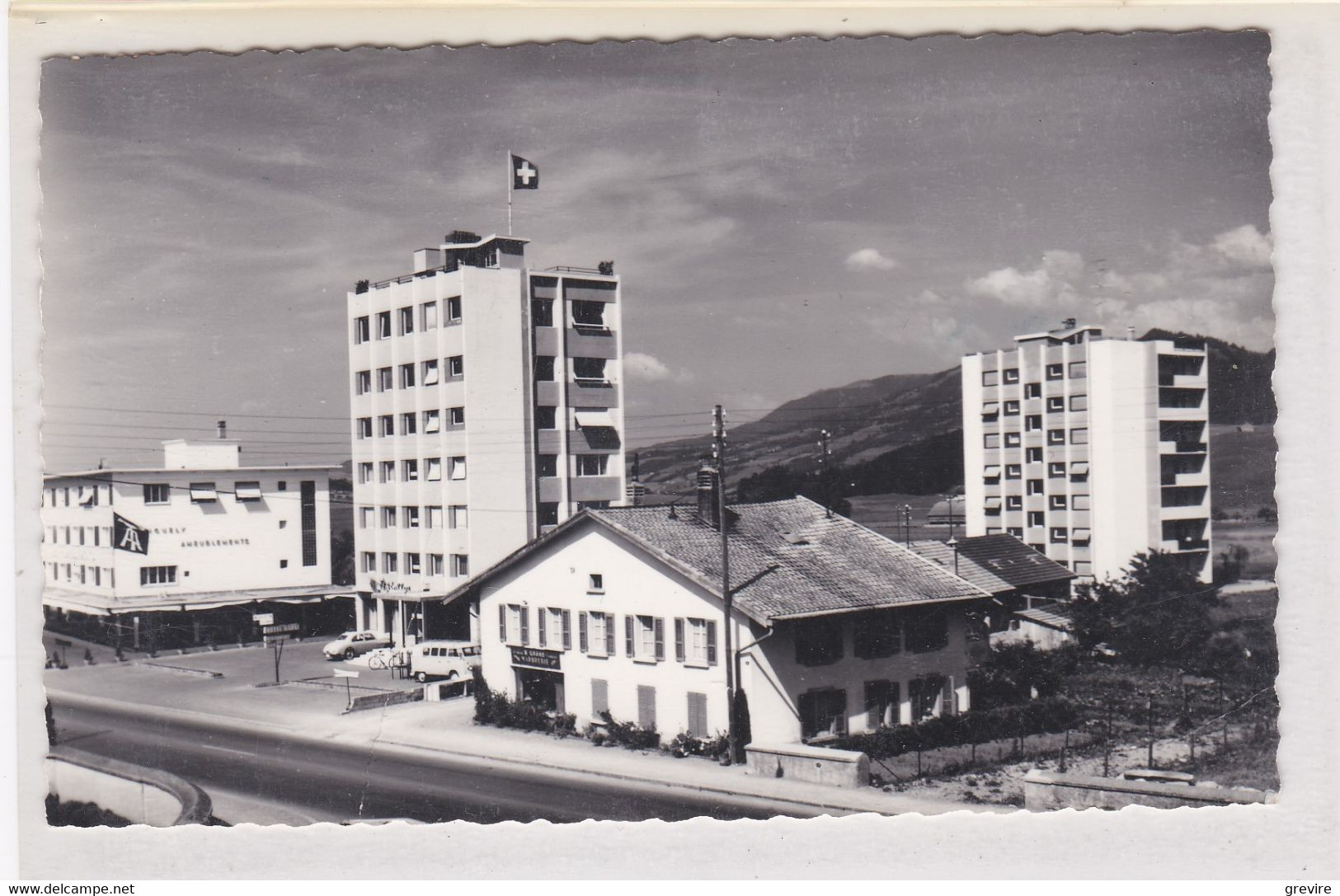 Bulle, Route De Riaz. Marbrerie Grand, Hôtel Le Rallye, Tinguely Ameublements. Carte-photo 1965 - Riaz