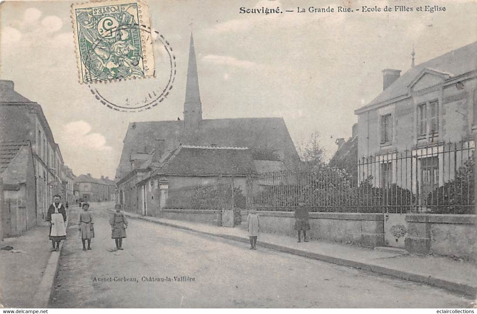 Souvigné       37          La Grande Rue, école De Filles, église.      (voir Scan) - Andere & Zonder Classificatie