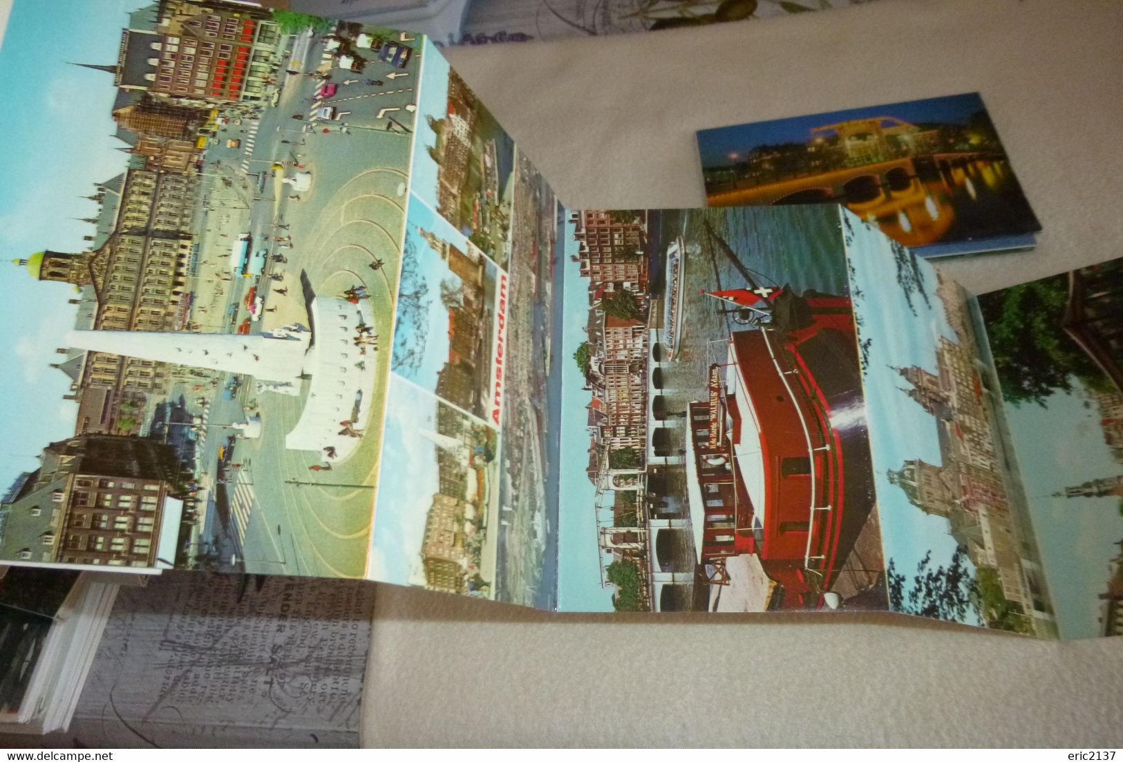 LOT DE DEUX CARNETS DEPLIANT  (8 Et 9 Cartes) D'AMSTERDAM ..PAYS-BAS - 5 - 99 Cartes