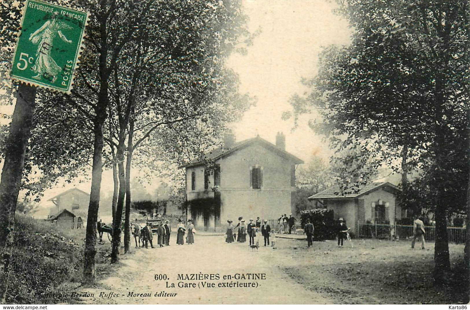 Mazières En Gatine * La Gare ( Vue Extérieure ) * Ligne Chemin De Fer Deux Sèvres - Mazieres En Gatine