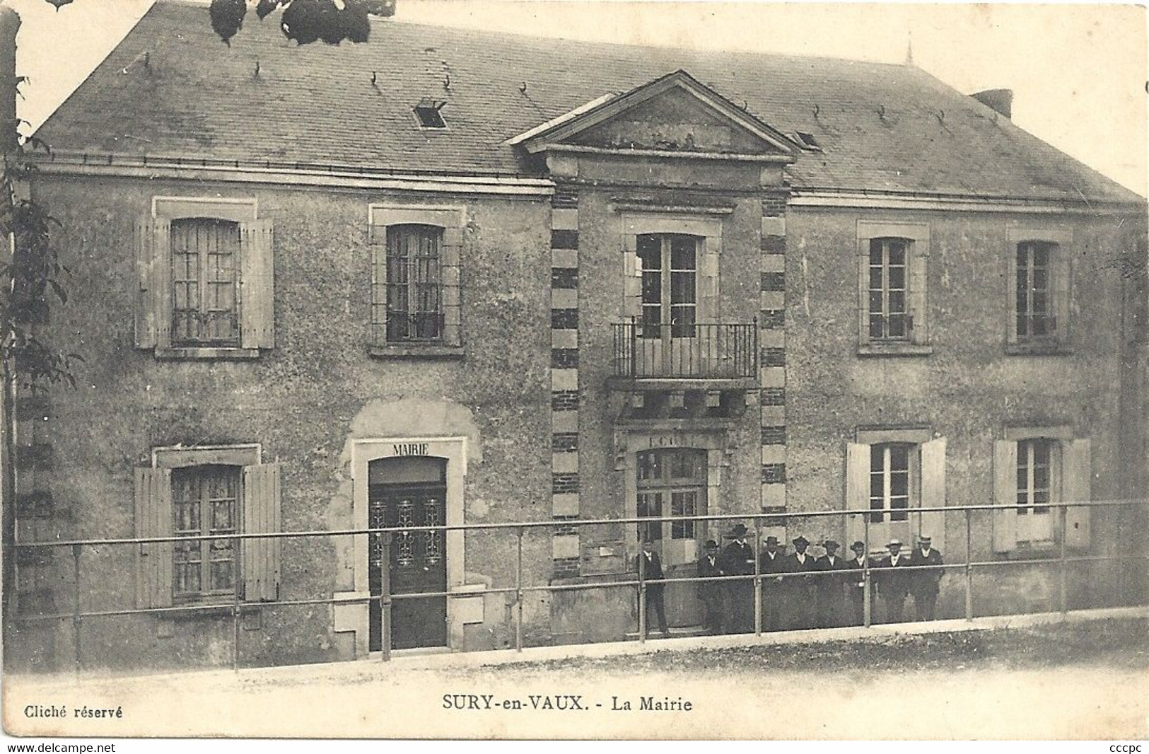 CPA Sury-en-Vaux La Mairie - Sury-près-Léré