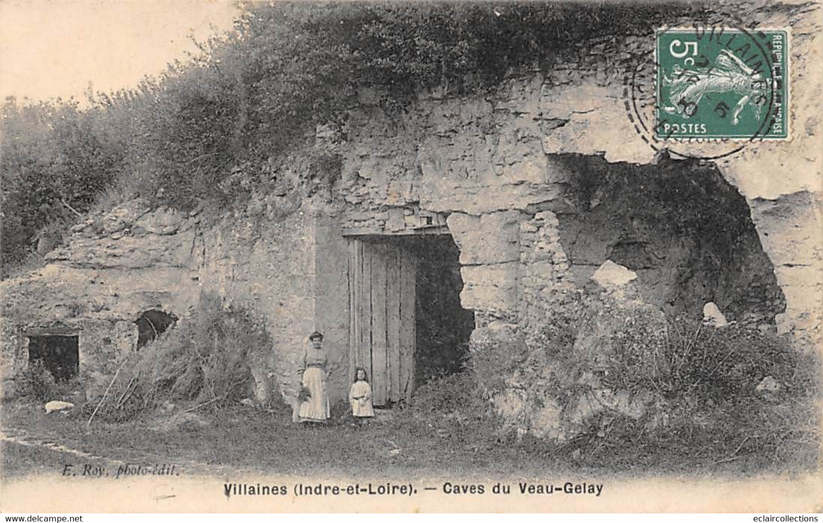 Villaines-les-Rochers       37           Habitations Troglodytes . Caves Du Veau-Gelay     (voir Scan) - Other & Unclassified