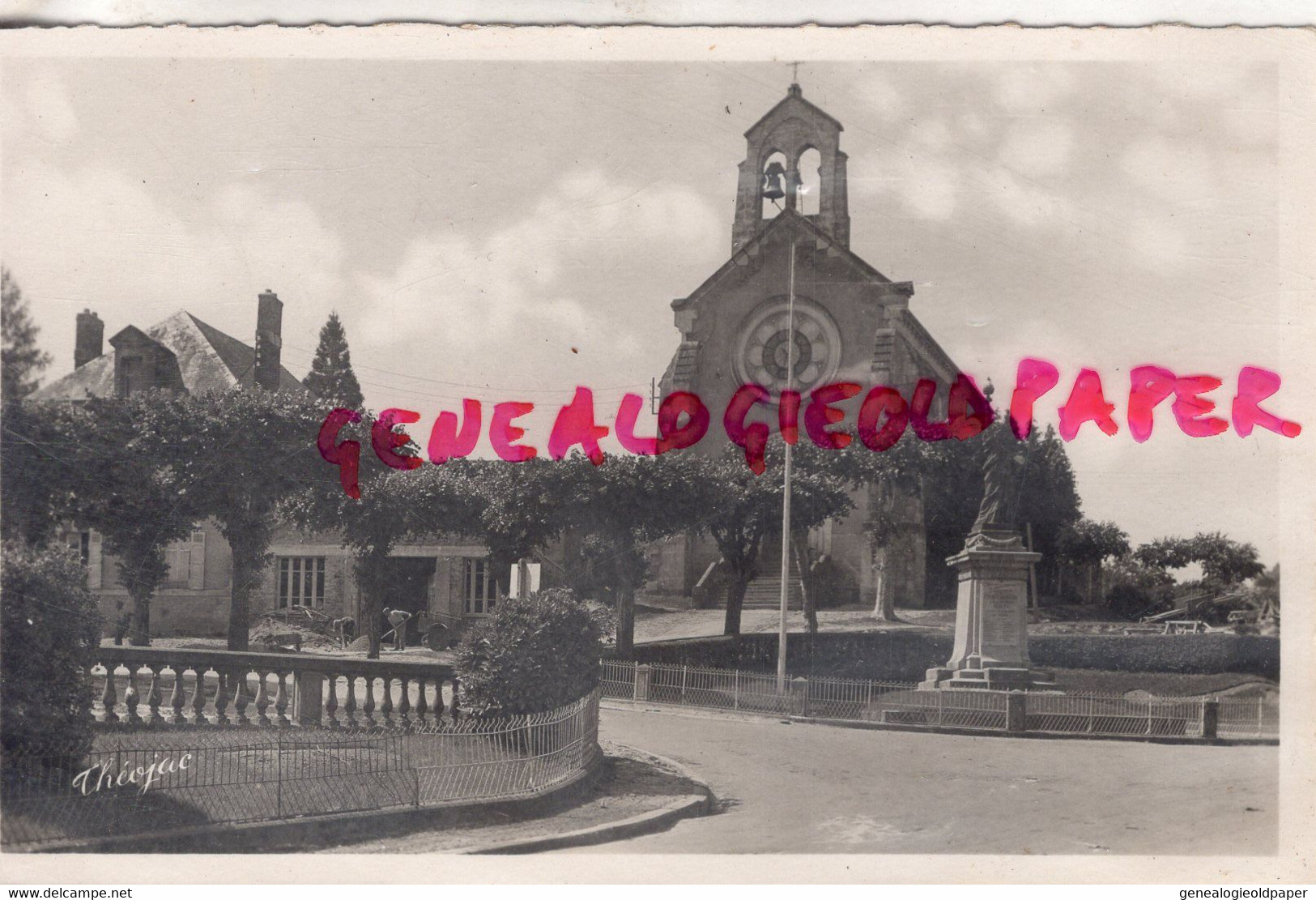 87 - CHATEAUNEUF LA FORET - EGLISE ET MONUMENT AUX MORTS - STATUE DE LA LIBERTE - 1953 - Chateauneuf La Foret