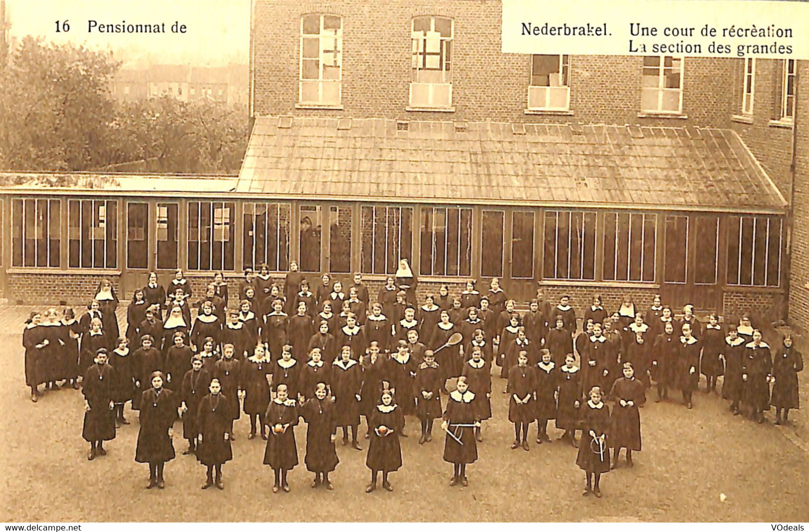 035 476 - CPA - Belgique - Nederbrakel - Pensionnat De Nederbrakel - La Cour De Récréation - La Section Des Grandes - Brakel