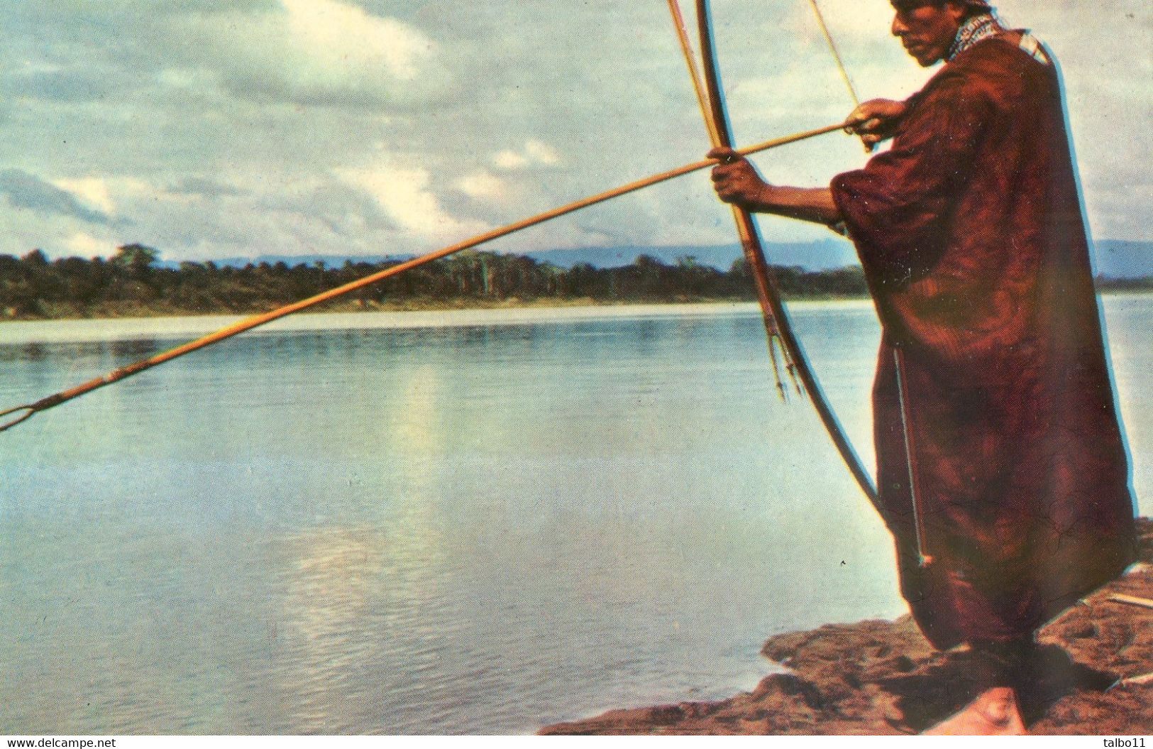 Perou - Indio Chama Pescando Con Arco Y Flecha - Pérou