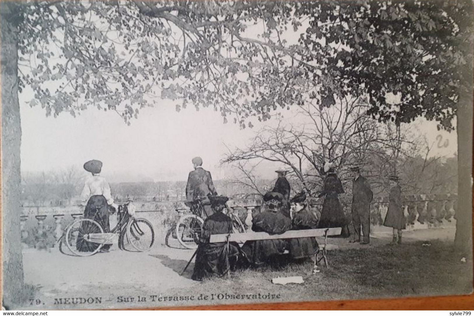 Meudon - Sur La Terrasse De L'Observatoire - Meudon