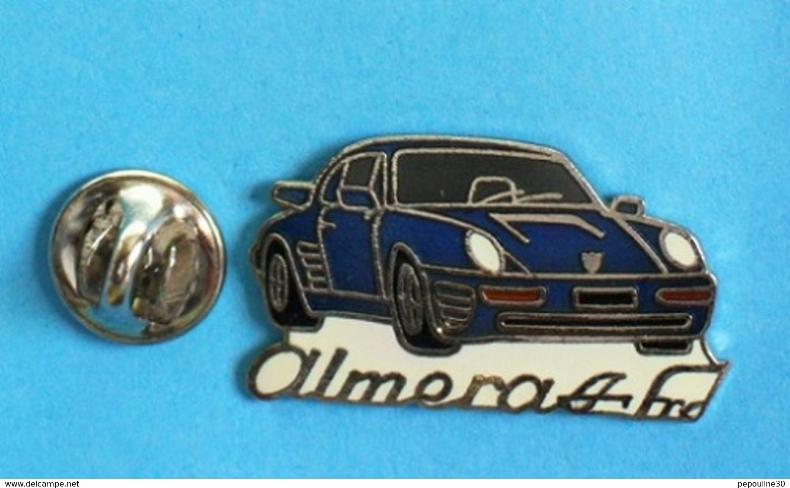 1 PIN'S  //  ** PORSCHE CARRERA / ALMERAS Frères ** . (Jep)